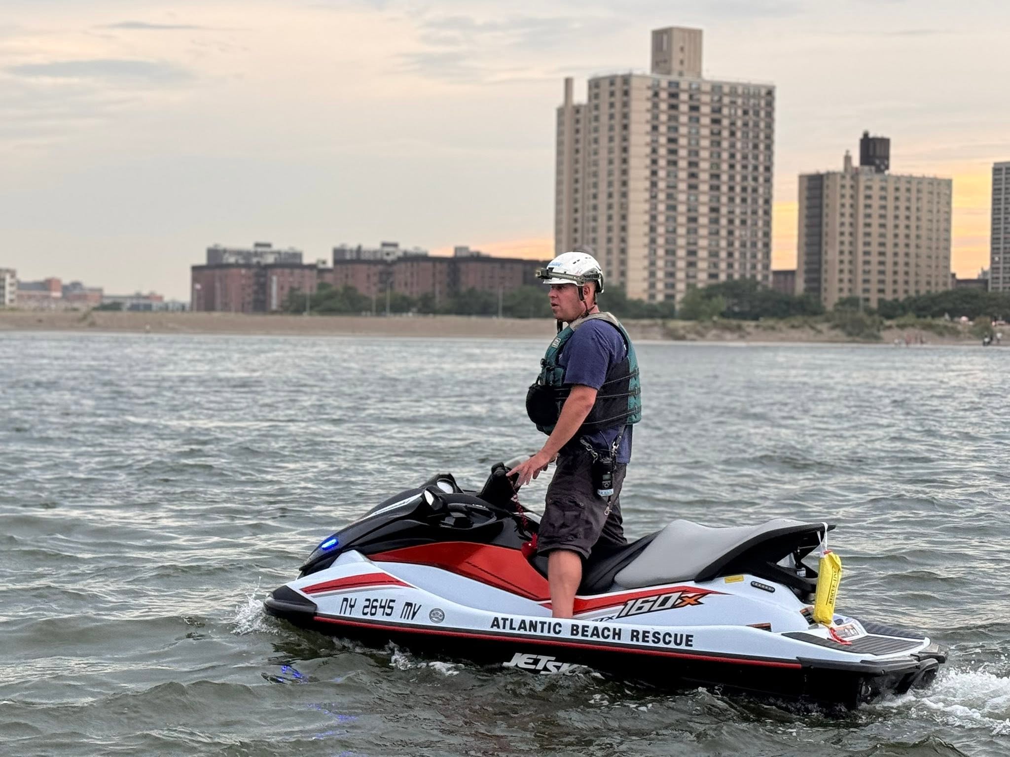 Jetskis 362 and 363 apparatus